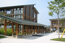 �����{��